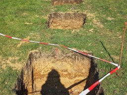 Ballfangzaun und Bereinigung Hochwasserschäden